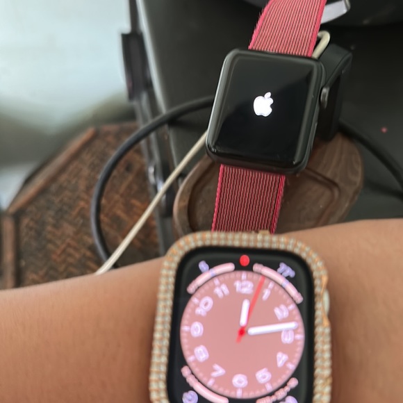 COPY - Apple Watch Series 3 🩵🩵🩵 - Picture 3 of 3